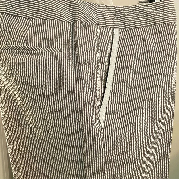Liz Claiborne “Audra” ribbed pants 10R taupe & white w/2 white trimmed pockets - Picture 1 of 6